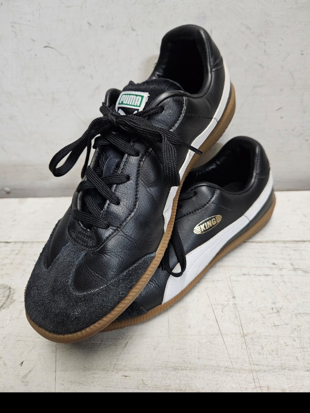 Puma Men’s Black & White King Classic Soccer Athletic Shoes Sneakers Mens 9.5